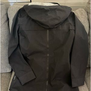 Mondetta Women’s Rain Jacket Size M
